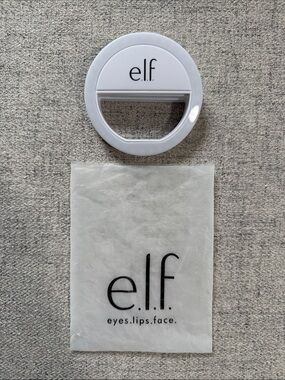 e.l.f. Portable Ring Light - White